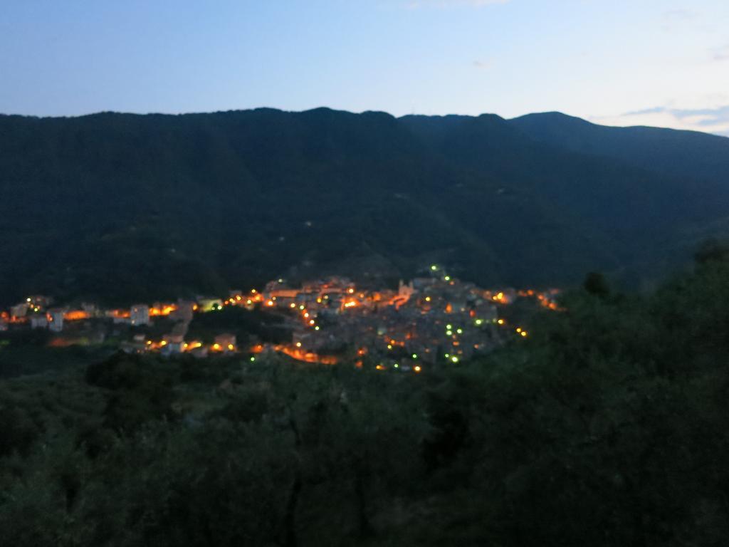 Rustic Liguria Villa Ceriana ภายนอก รูปภาพ